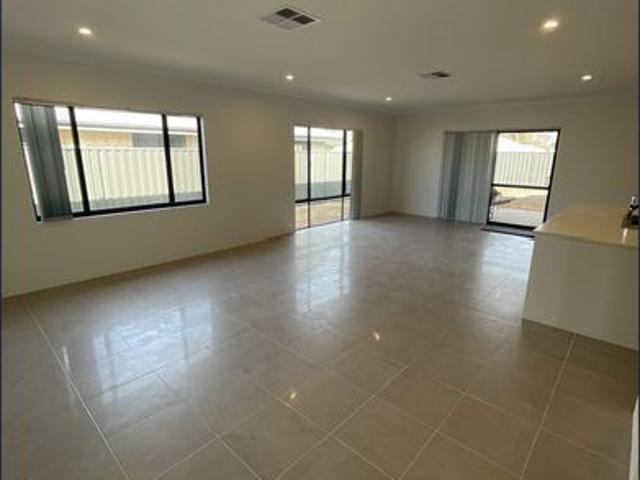 Modern Living in Dudley Park