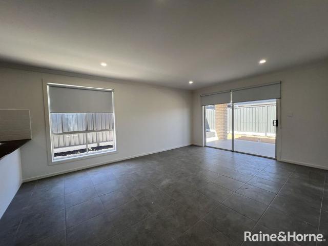 Modern Living in Davoren Park!