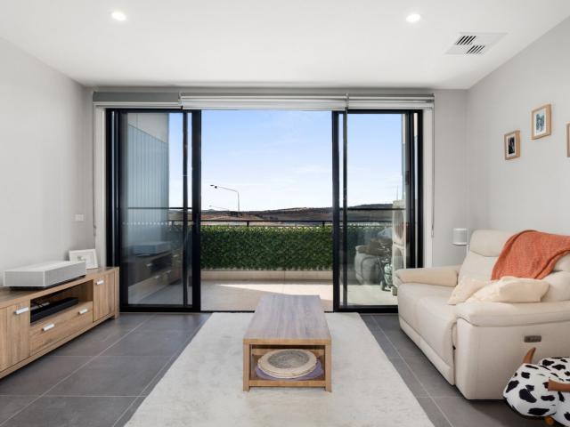 Modern Living in Denman Prospect