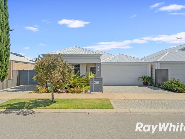 Modern Living in Desirable Erskine