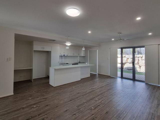 Modern Living in Glen Eden Fully AC and Onsite Pool