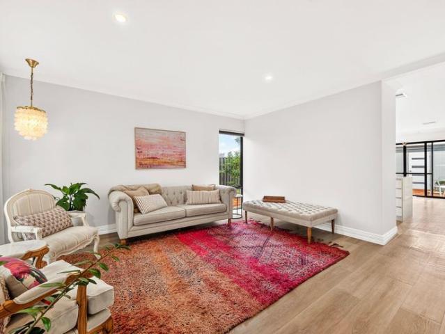 Modern Living in Heart of Aveley