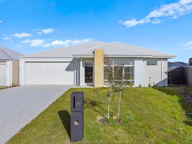 Modern Living in Peaceful Ravenswood