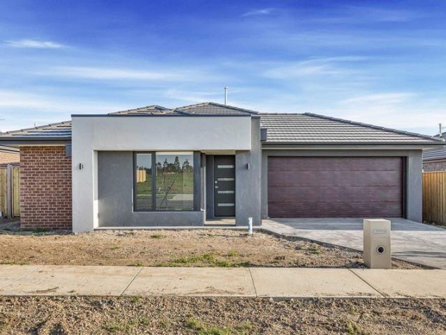 MODERN LIVING IN POPULAR WINTER VALLEY