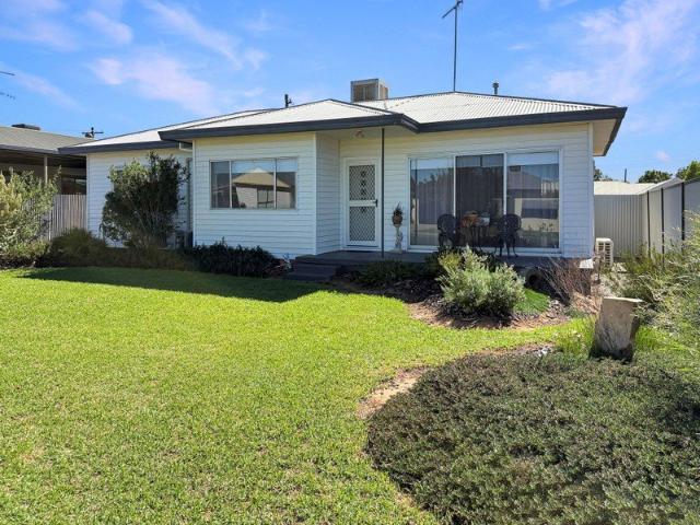 MODERN LIVING IN PRIME LOCATION Available 7th August 2026
