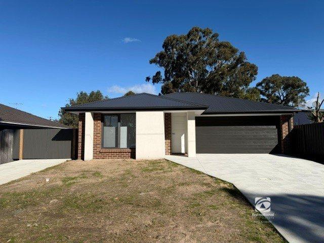 MODERN LIVING IN PRIME LOCATION!