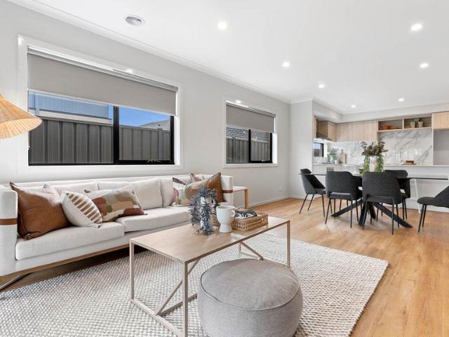 Modern Living in Somerley Estate House & Land Package Under $550k! Don t miss out!