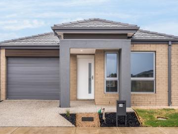 Lara, Greater Geelong, Victoria - Parking