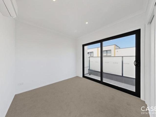 Modern Living in the Heart of Bayswater