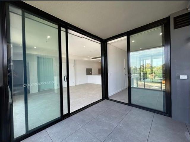 Modern Living in the Heart of Castle Hill – Lease This Stylish 2 Bedroom Apartment
