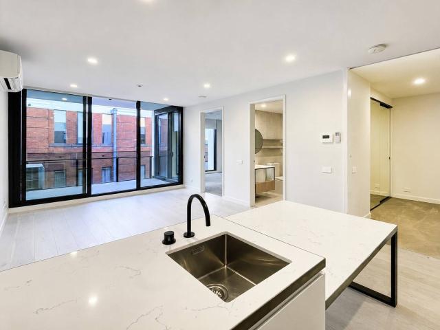 Modern Living in the Heart of Collingwood