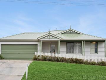Modern Living in the Heart of Daylesford