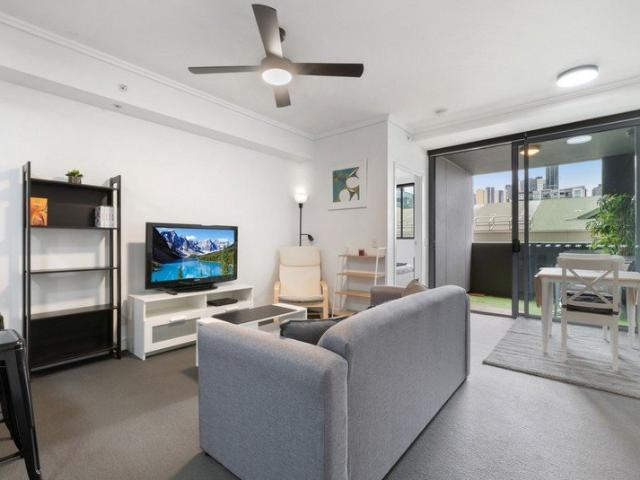 Modern Living in the Heart of Fortitude Valley