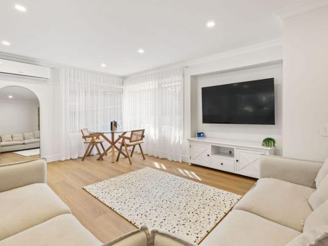 Modern Living in the Heart of Glenbrook