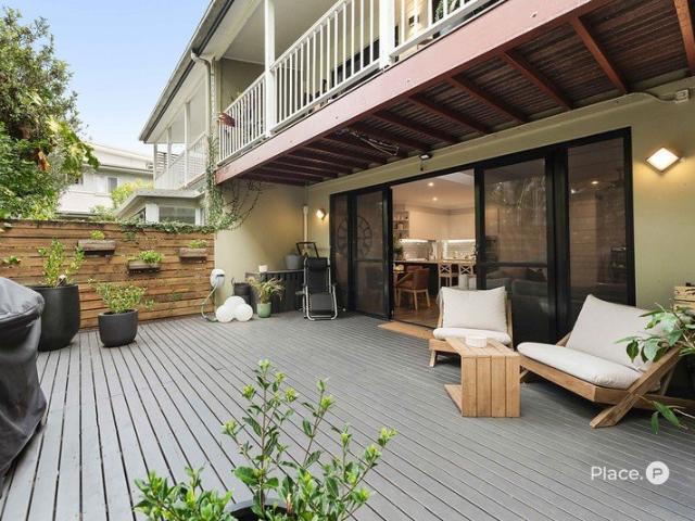 Modern Living in the Heart of Hawthorne