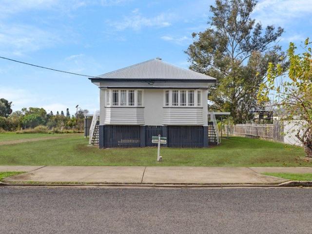 Modern Living in the Heart of Lowood. 2 x 2 Bedroom Units Now Available