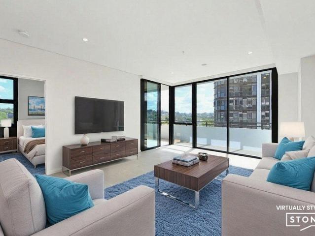 Modern Living in the Heart of Melrose Park Village