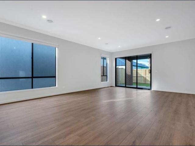 Modern Living in the Heart of Mickleham!