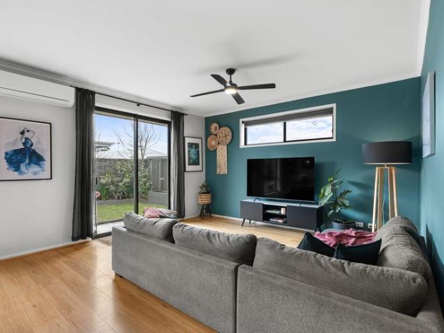 Modern Living in the Heart of Mount Barker!