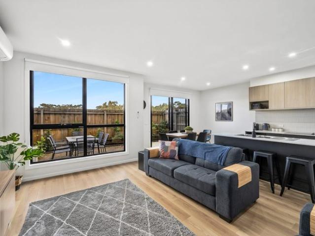 Modern Living in the Heart of Mount Duneed