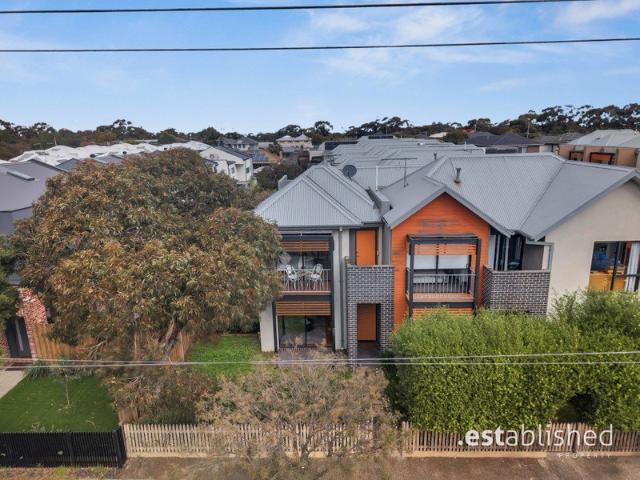 Modern Living in the Heart of Newport