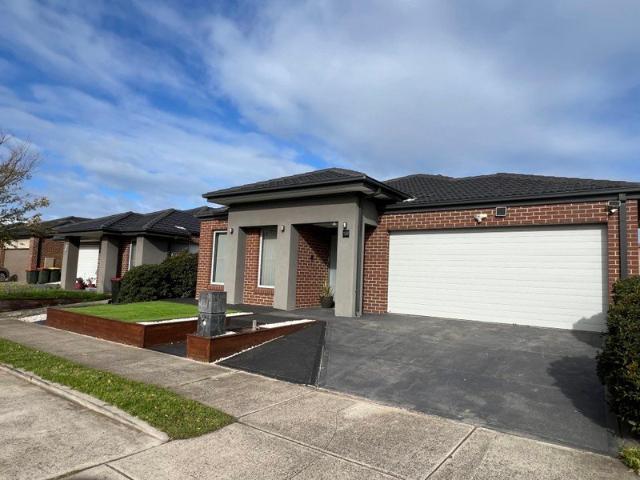 Modern Living in the Heart of Point Cook! APPLICATIONS NOW OPEN