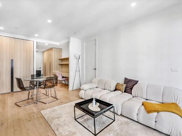 Modern Living in the Heart of South Yarra