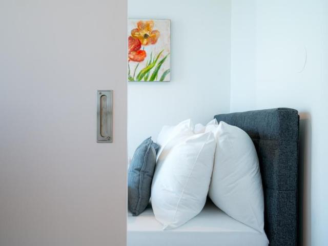 Modern living in the Marina Tower with great layout and direct view over the Danube, Vienna Amsterdam Apartments for Rent