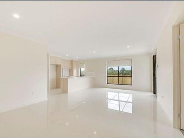 Modern Living in The Pines Estate!