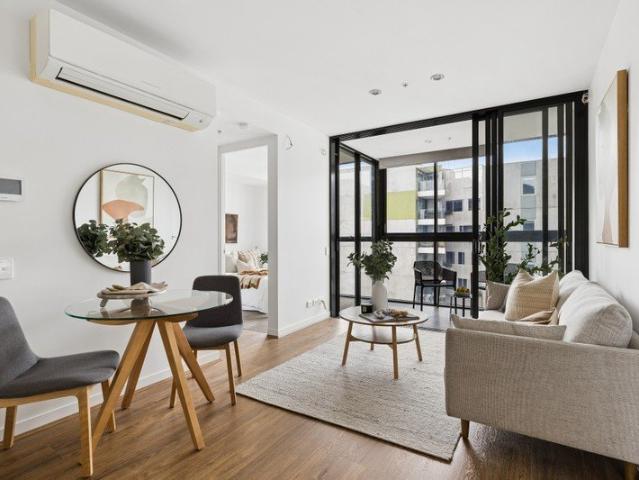 Modern Living in the Sought After ARK Complex