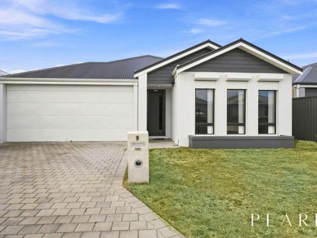 MODERN LIVING, LOW MAINTENANCE APPEAL & ENDLESS CONVENIENCE