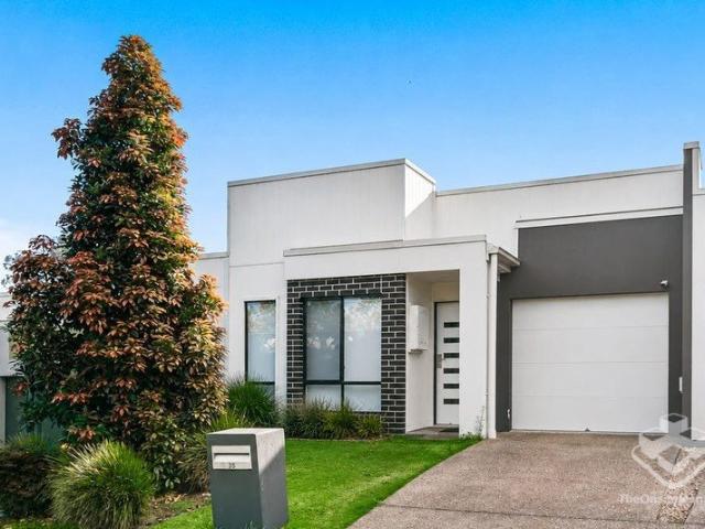 Modern Living, Low Maintenance & No Body Corporate Fees!
