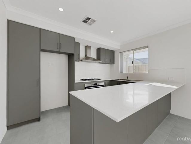 Modern Living, Prime Location