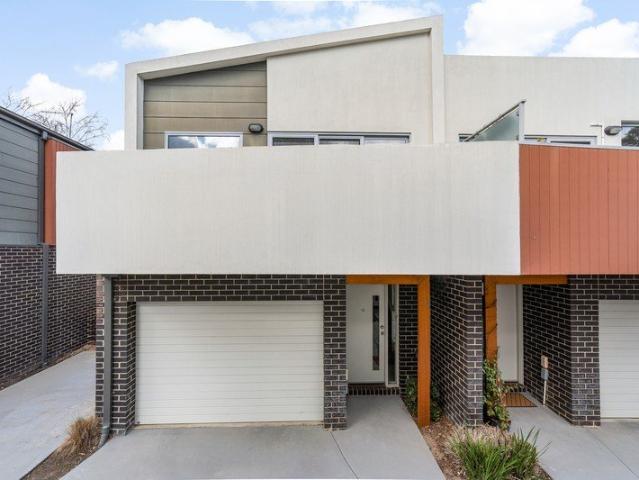 Modern Living, Prime Position