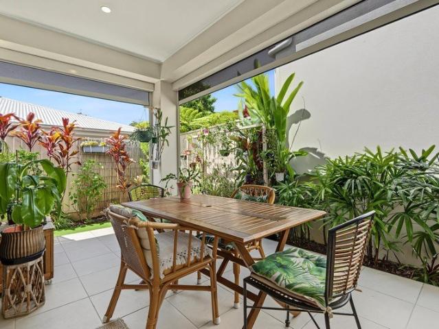 Modern Living, Prime Position
