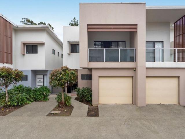 Modern Living, Private Courtyard & Unbeatable Aspley Convenience
