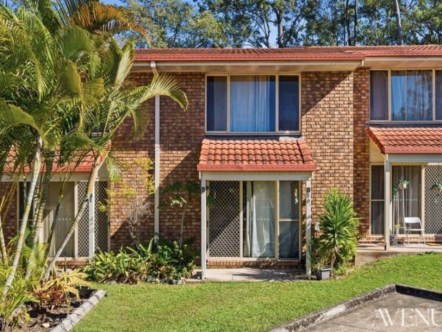 Modern Living, Strong Investment Appeal Quiet, Convenient & Low Maintenance. The Perfect First Home or Investment