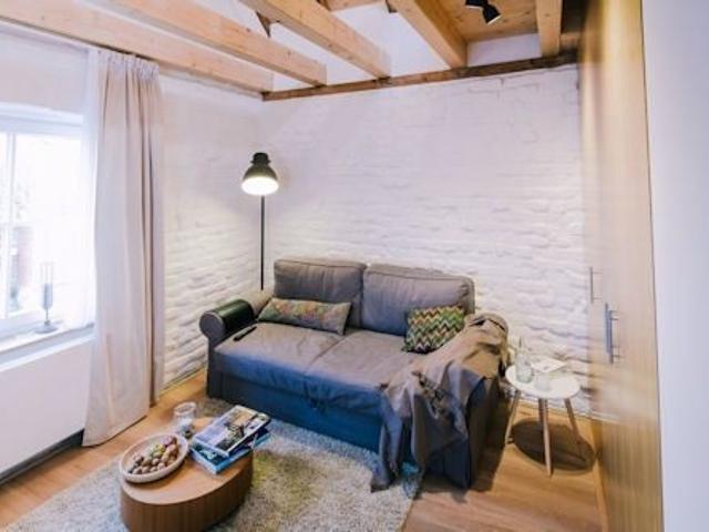 Modern Living Studio in ruhiger Citylage – zeitwohnen.de