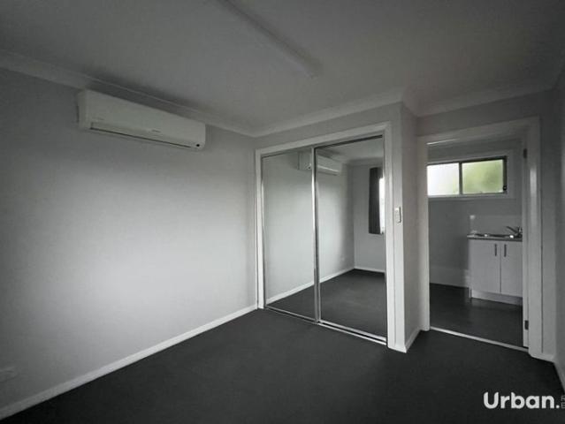 Modern living Studio Includes Gas & Water Usage