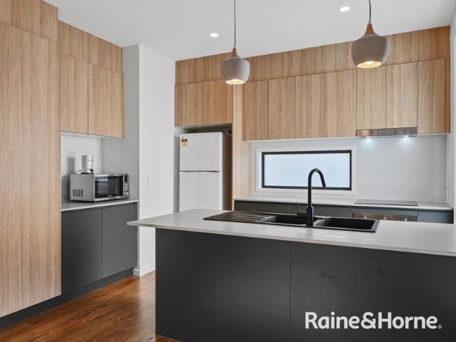 Modern Living with City Views in Geilston Bay