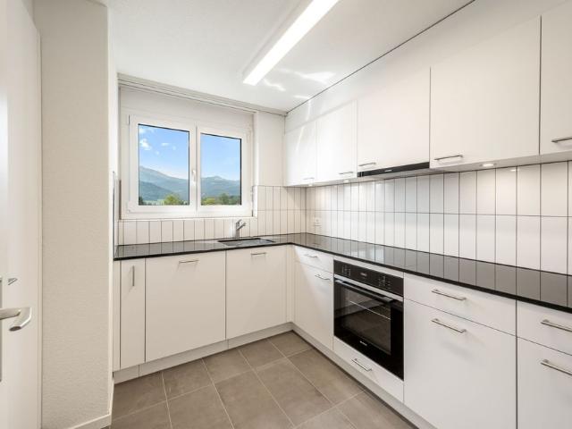 Modern living with a view – renovated 3.5 room maisonette