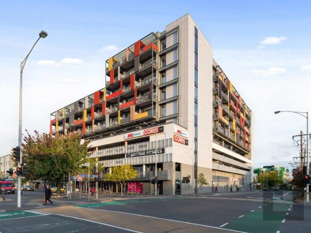 Modern Living with a Dedicated Study & Private Balcony
