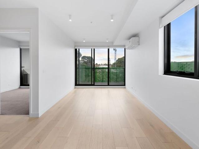 Modern Living with a Front Row Seat to Ringwood