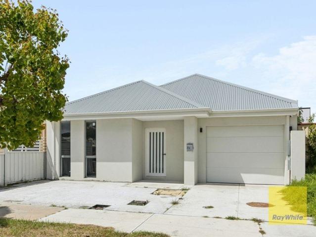 MODERN LIVING WITH A NEAR NEW FEEL