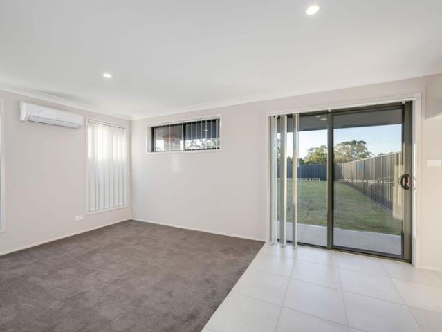 Modern Living with a Spacious Fully Fenced Yard