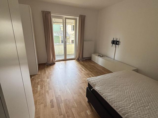 Modern Living with an Artistic Touch – Newly Renovated Apartment in Flingern, Dusseldorf Amsterdam Apartments for Rent