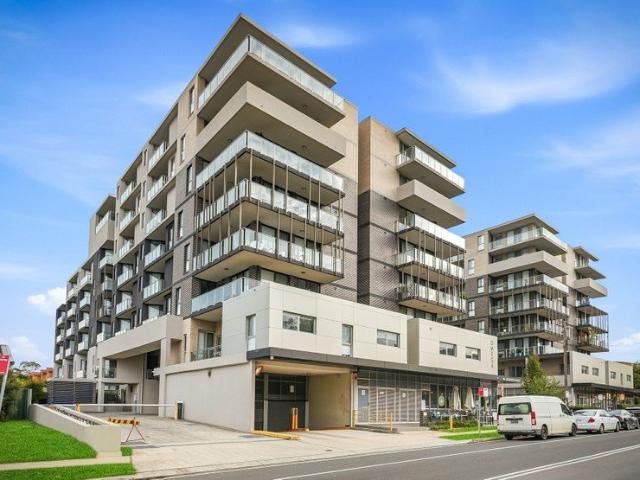 Modern Living with an East Facing Aspect and Unbeatable Convenience