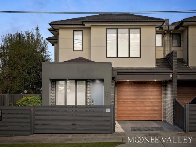 Modern Living with Style & Convenience