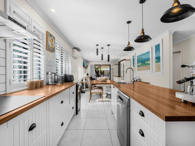 Modern Living with Stylish Renovated Finishes