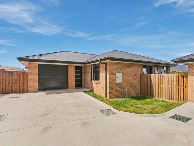 Modern Living with Practical Features!